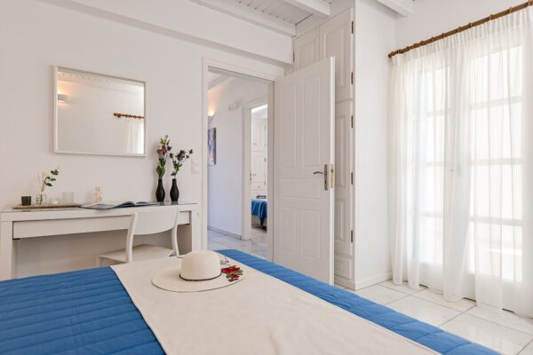 MYTHOS VILLA